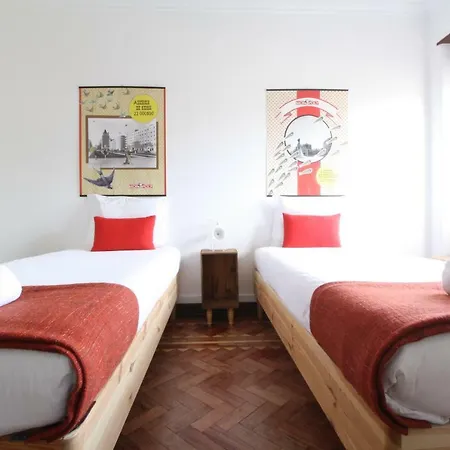 Central Terrace In For Groups